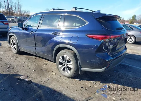 2021 Toyota Highlander Xle из США, поврежденный, VIN 5TDHZRBH9MS532690